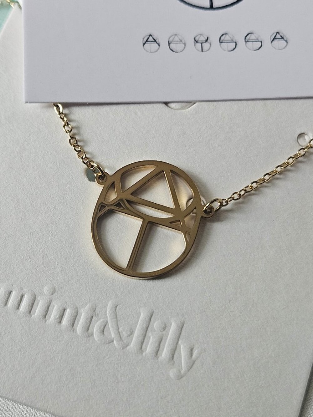 Alyssa Monogram Name Necklace